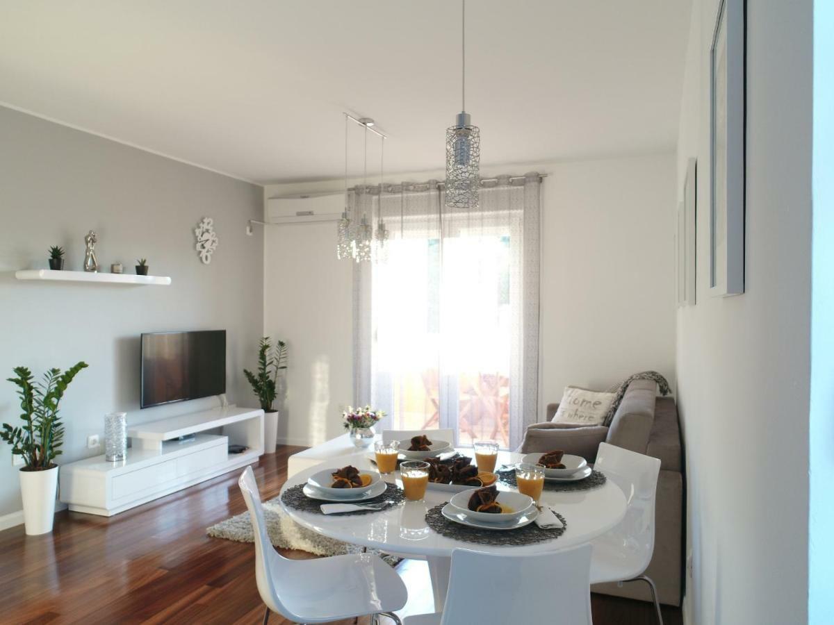 Ferienwohnung Cornial Pula Exterior foto