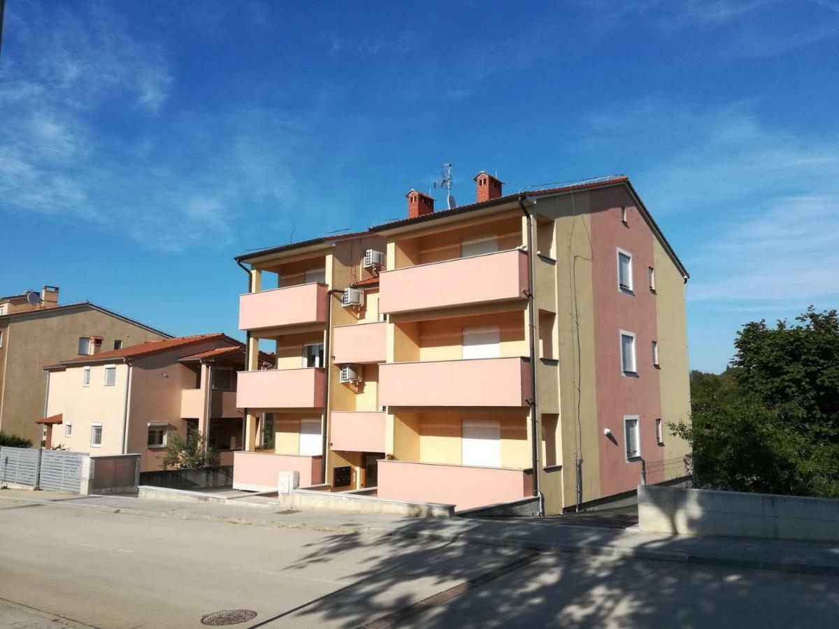 Ferienwohnung Cornial Pula Exterior foto